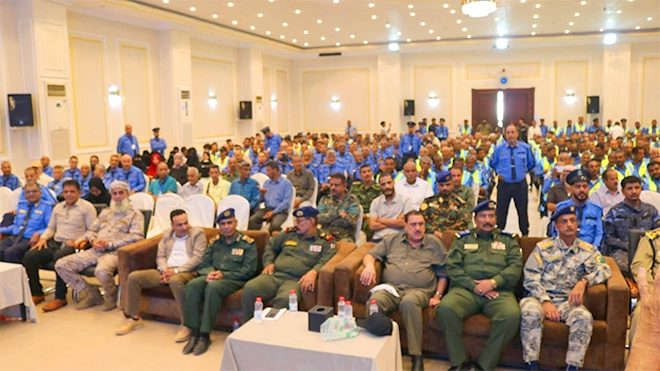 ​بحفل خطابي وتكريمي.. إدارة شرطة السير بعدن تختتم فعاليات أسبوع المرور
