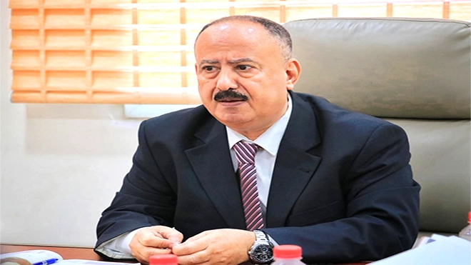 وزير النقل يجتمع بـ"الشؤون البحرية" لمناقشة التسرب الزيتي قرب ميناء عدن