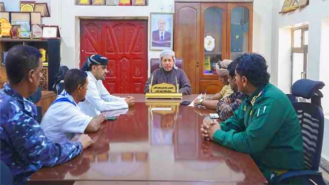 محافظ سقطرى يتوعد بالضرب بيد من حديد ضد العابثين بأمن الأرخبيل