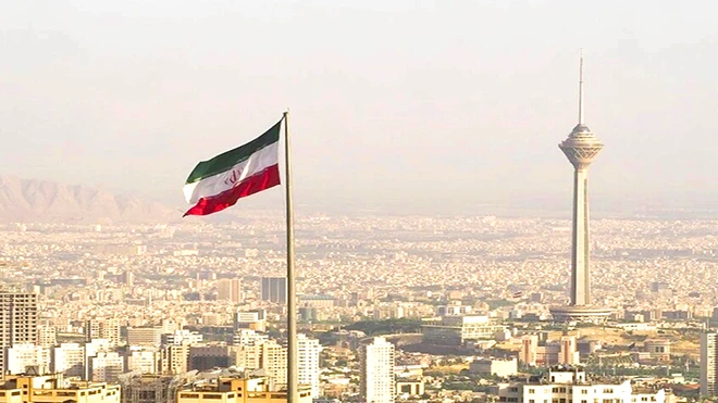 "خاتم الأنبياء": الأجانب لا مكان لهم بالخليج.. وجاهزون لـ"رد جهنمي"