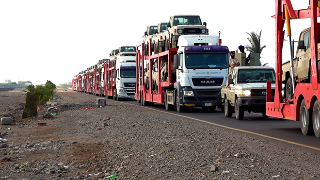  بدعم سعودي غير مسبوق.. وصول عشرات المركبات والآليات للمقاومة الوطنية في الساحل الغربي