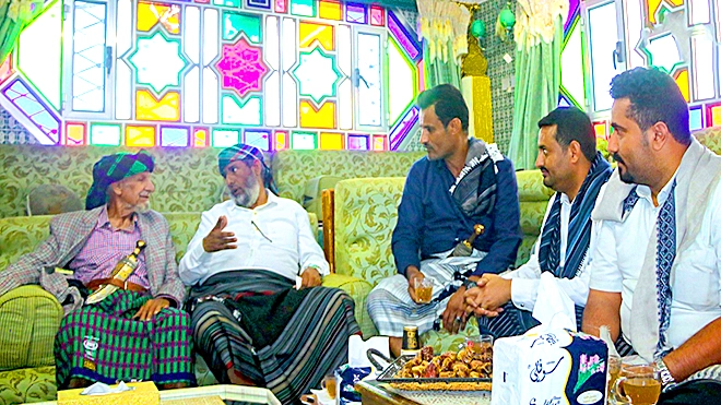 ​المحرمي يشيد بمواقف الشيخ النقيب الوطنية وإسهاماته في تعزيز اللحمة الجنوبية