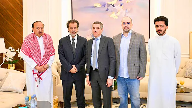 ​السفير الأمريكي يقدم واجب العزاء بوفاة الرئيس السابق عبدربه منصور هادي