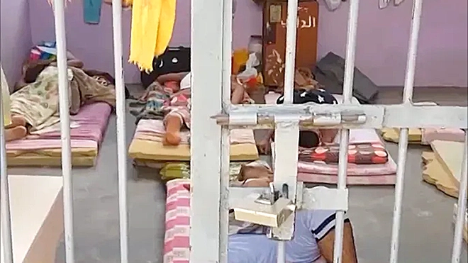 منظمة حقوقية: أكثر من 100 مختطف مدني في سجون الحوثي