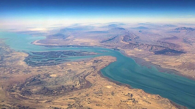 إيران وعمان ينجزان صياغة البيان المشترك بشأن مضيق هرمز