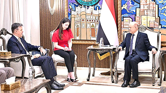العليمي: التصعيد الحوثي يضع المجتمع الدولي أمام مسؤولية حماية اليمنيين