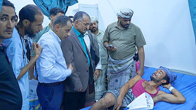 بتوجيهات محافظ لحج.. زيارة تفقدية لجرحى حيفان بمستشفى عبود