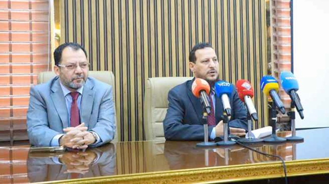 محافظ عدن مع وزير الكهرباء