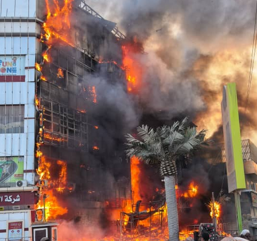 ​حريق يلتهم النخيل مول في شارع الكثيري بالمنصورة